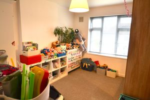 Photo 11- click for photo gallery